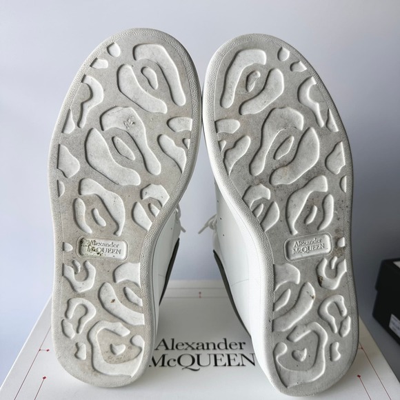 Alexander McQueen Matte Transparent Oversized Sneaker - Picture 8 of 8